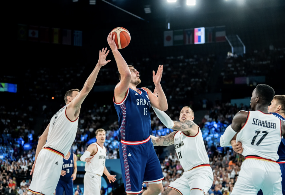 俄罗斯队战胜塞尔维亚队,领跑小组 俄罗斯队战胜塞尔维亚队,领跑小组