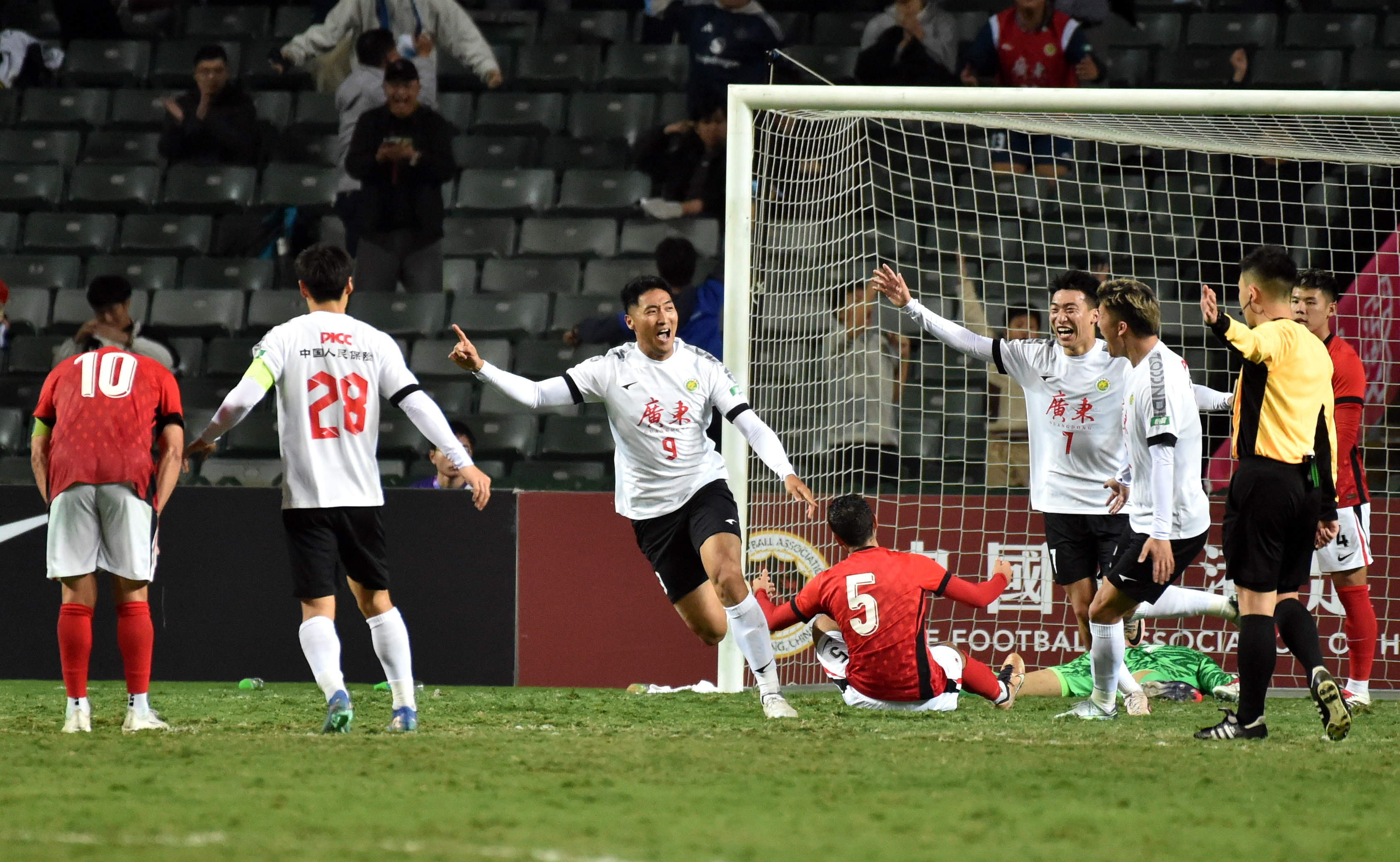 开云体育官网-广东队大胜对手，积极备战下一场比赛的简单介绍