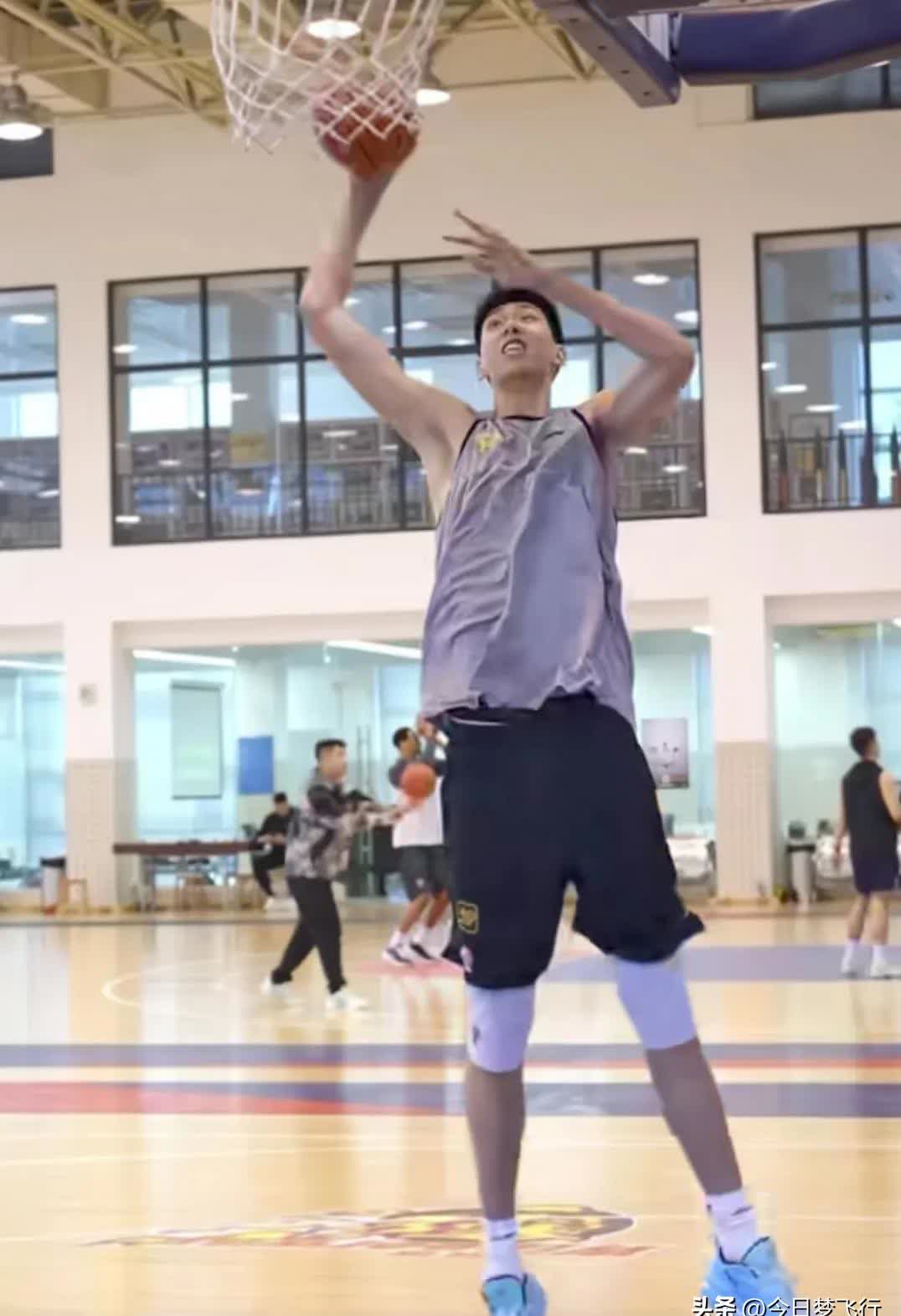 开云体育官方网站-篮球运动中球员们展现出了训练的成果