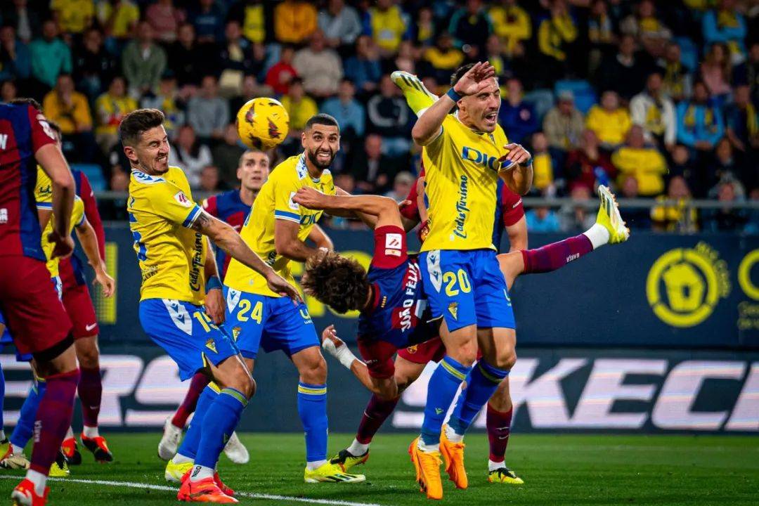 瑞典客场一球小胜,提前晋级过关 瑞典客场一球小胜,提前晋级过关