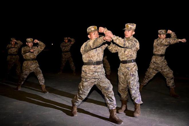 开云体育平台APP-顶级运动员之间的搏击，角逐如火如荼的简单介绍