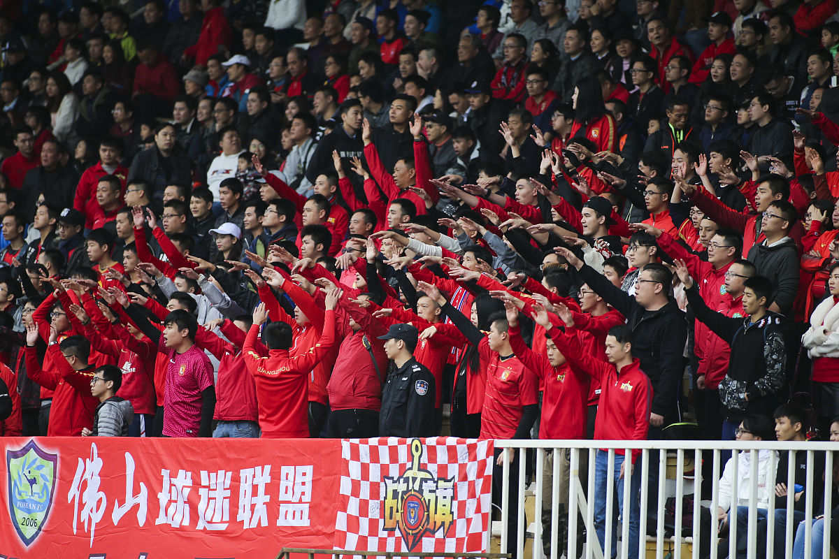 开云体育app-上港战平广州恒大，硬仗结束！