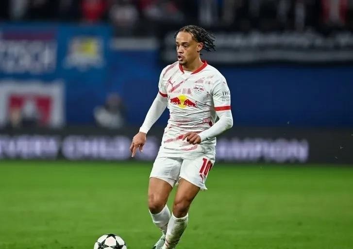 关于青岛黄海中场大将因伤缺阵,球队实力受损的信息 关于青岛黄海中场大将因伤缺阵,球队实力受损的信息