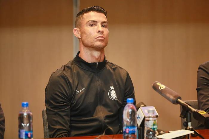 开云体育在线-包含足球明星们的精彩表现成为焦点热议话题的词条