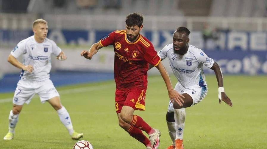 开云APP-格雷斯菲尔德在客场斩获胜利，稳固中游位置的简单介绍