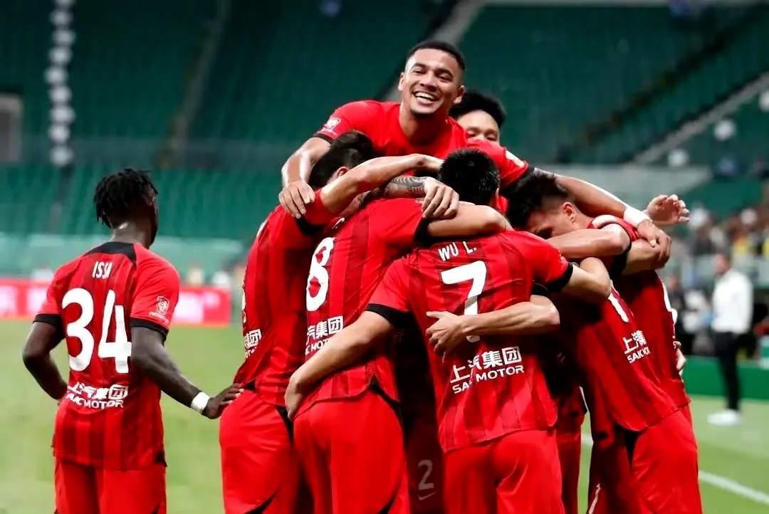 队员表现亮眼,实力得到认可,赛场氛围激动人心的简单介绍 队员表现亮眼,实力得到认可,赛场氛围激动人心的简单介绍