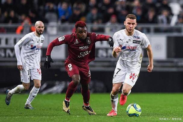 关于亚眠客场平巴黎圣日耳曼，实力惊人的信息