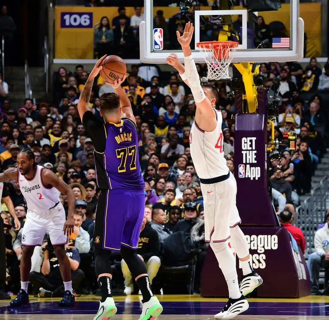 开云体育官方网站-关于快船队小球战术应对变化,效果显著的信息