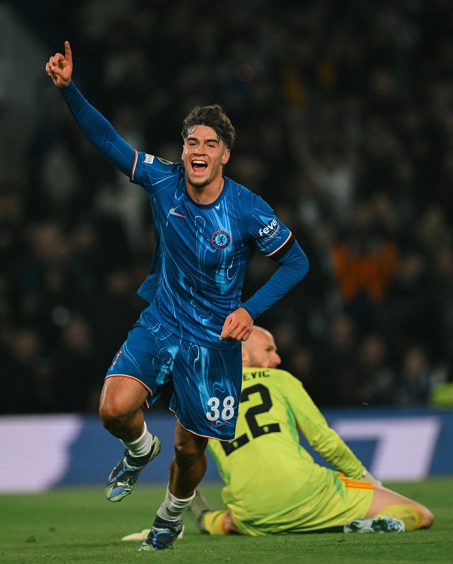 开云体育-切尔西神锋出色发挥，国家队轻松晋级欧洲杯