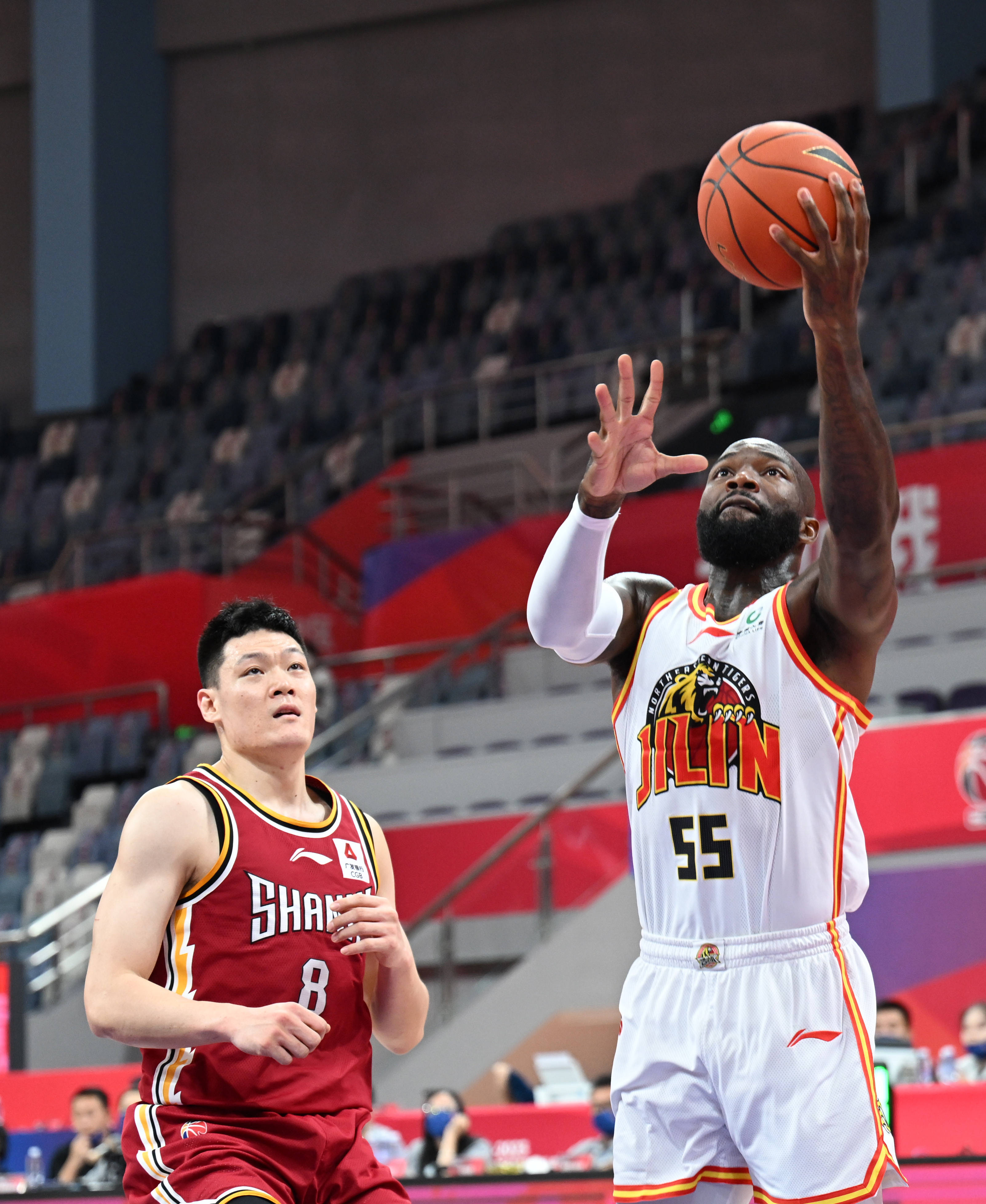 开云体育中国-后卫铁血护球门，扼杀对手反击机会的简单介绍