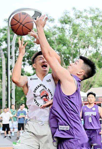 开云体育-篮球赛场繁花似锦，精彩绝伦