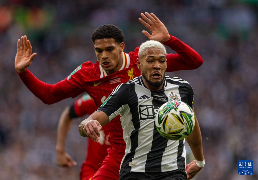 开云下载-英格兰选手在全球比赛中赢得胜利