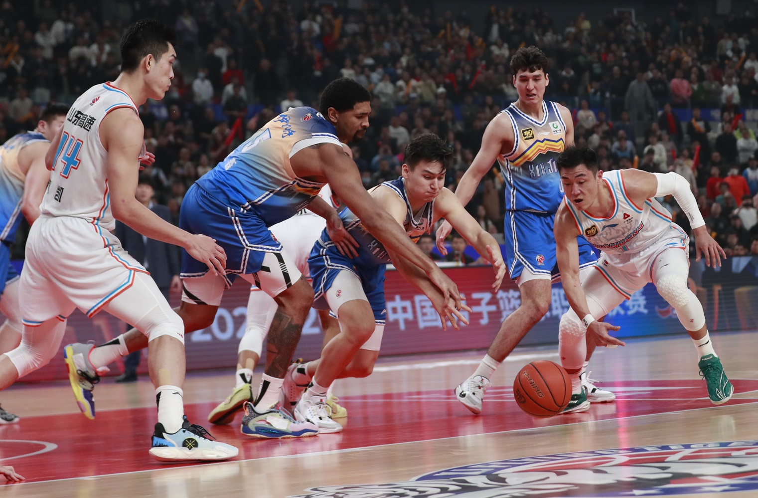 开云体育平台APP-山东男篮力克新疆，提升排名的简单介绍