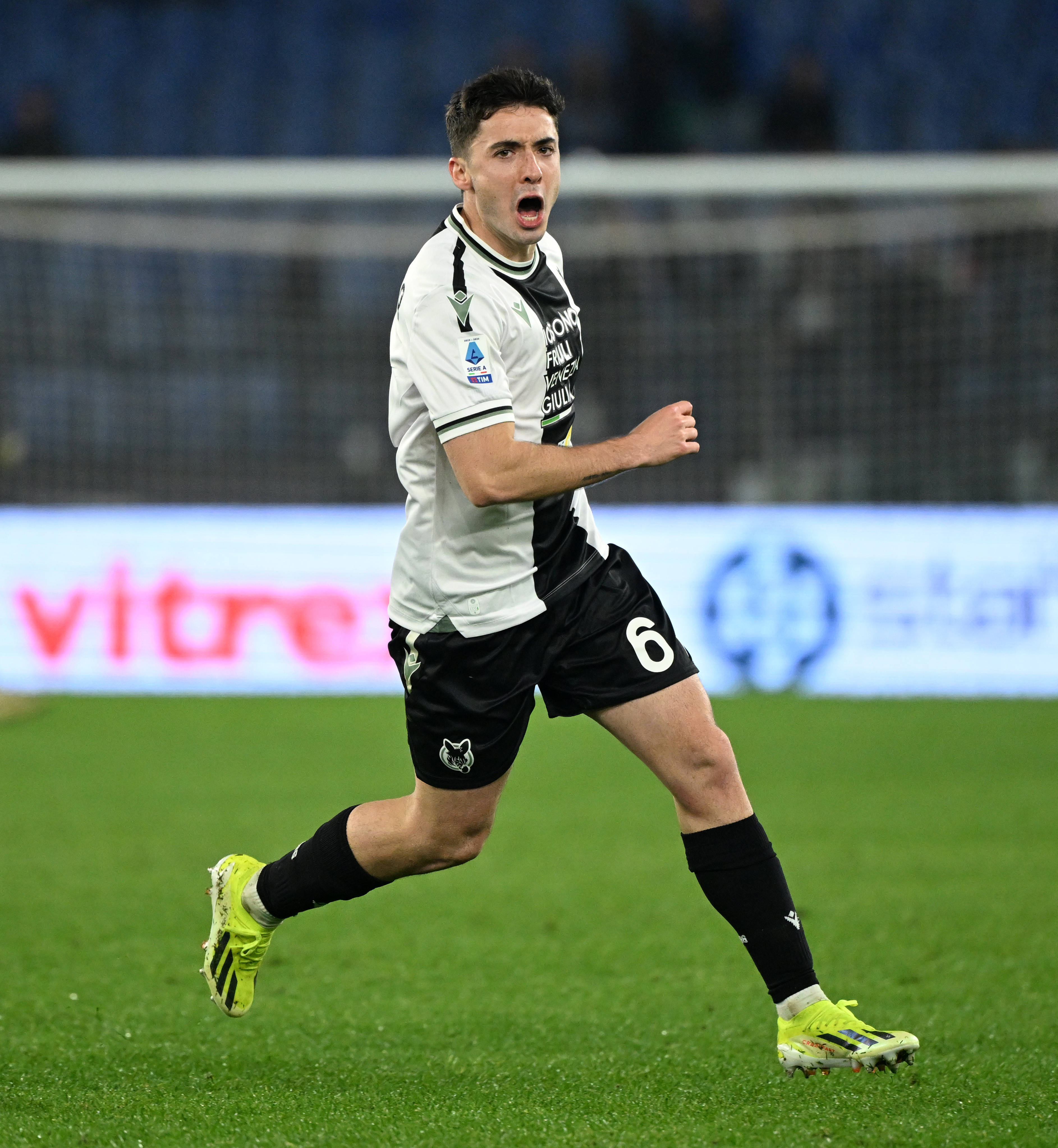 开云体育app-都灵主场逆转获胜，保持不败势头的简单介绍