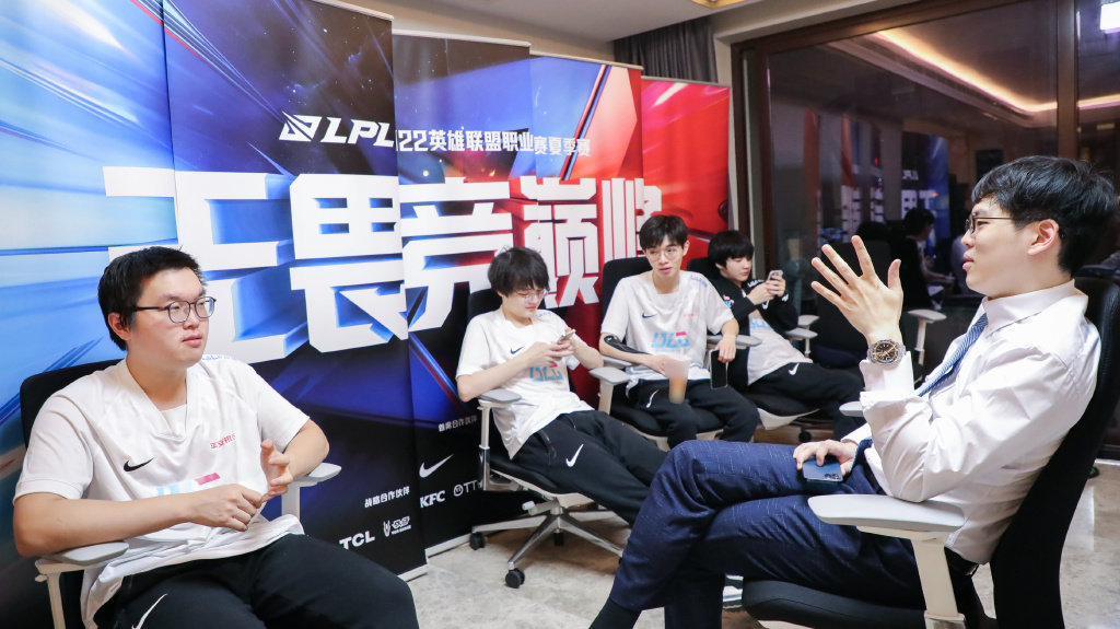 开云体育中国-EDG翻盘GEN，Oner成为全场焦点半决赛3:0（成都）