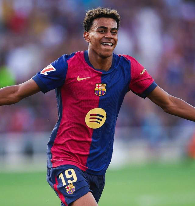 青年人横扫罗马主场连胜让球队稳稳占据联赛榜首的简单介绍 青年人横扫罗马主场连胜让球队稳稳占据联赛榜首的简单介绍