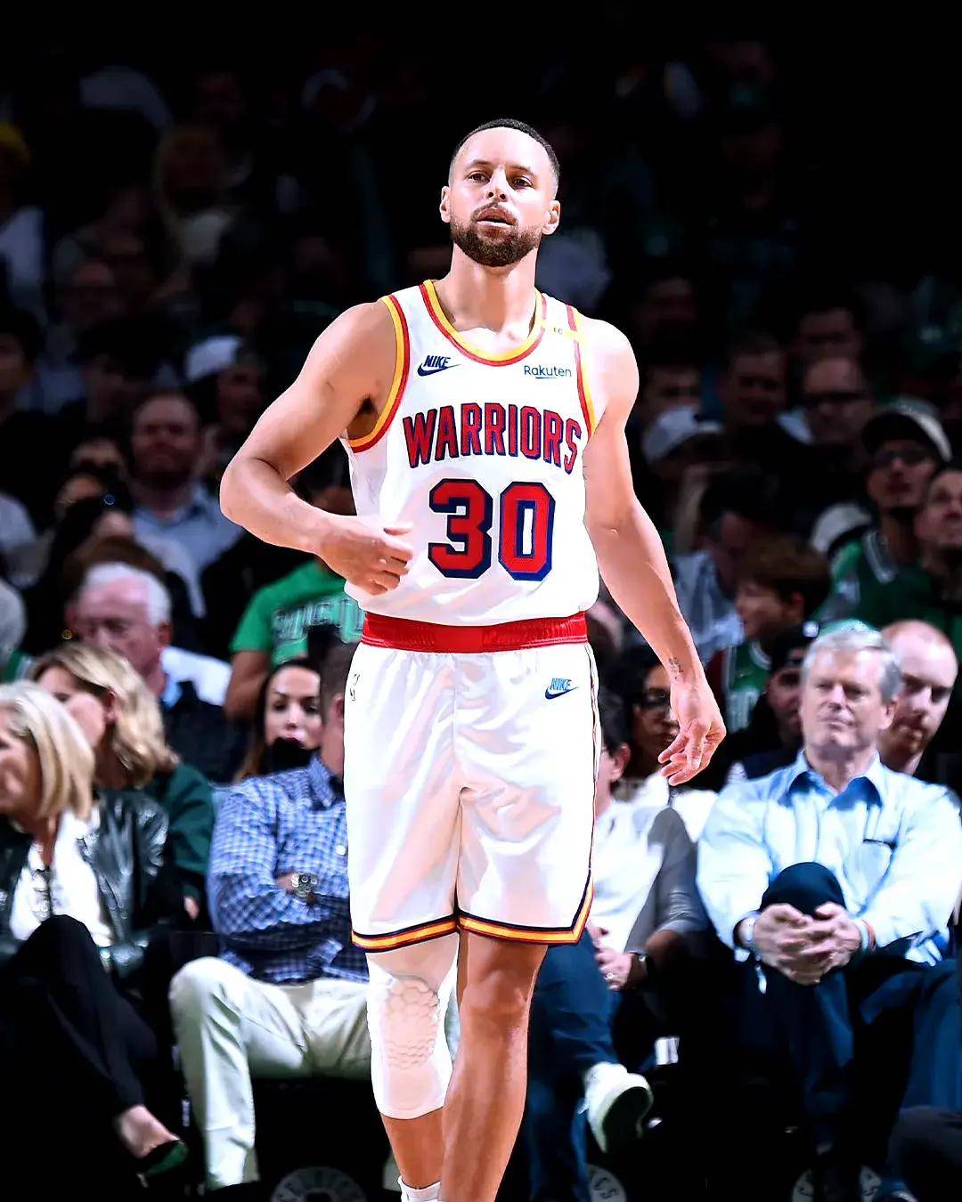 开云体育登录-快船力克凯尔特人，继续领先西部