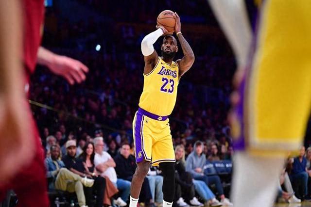 开云平台-火箭击败湖人,豪取三连胜