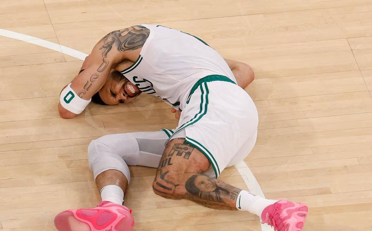 雄鹿B队完胜独行侠,塔图姆高光表现的简单介绍 雄鹿B队完胜独行侠,塔图姆高光表现的简单介绍