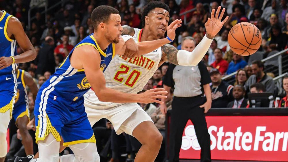 开云平台-包含公牛内线悍将独得20+10,助队获胜的词条