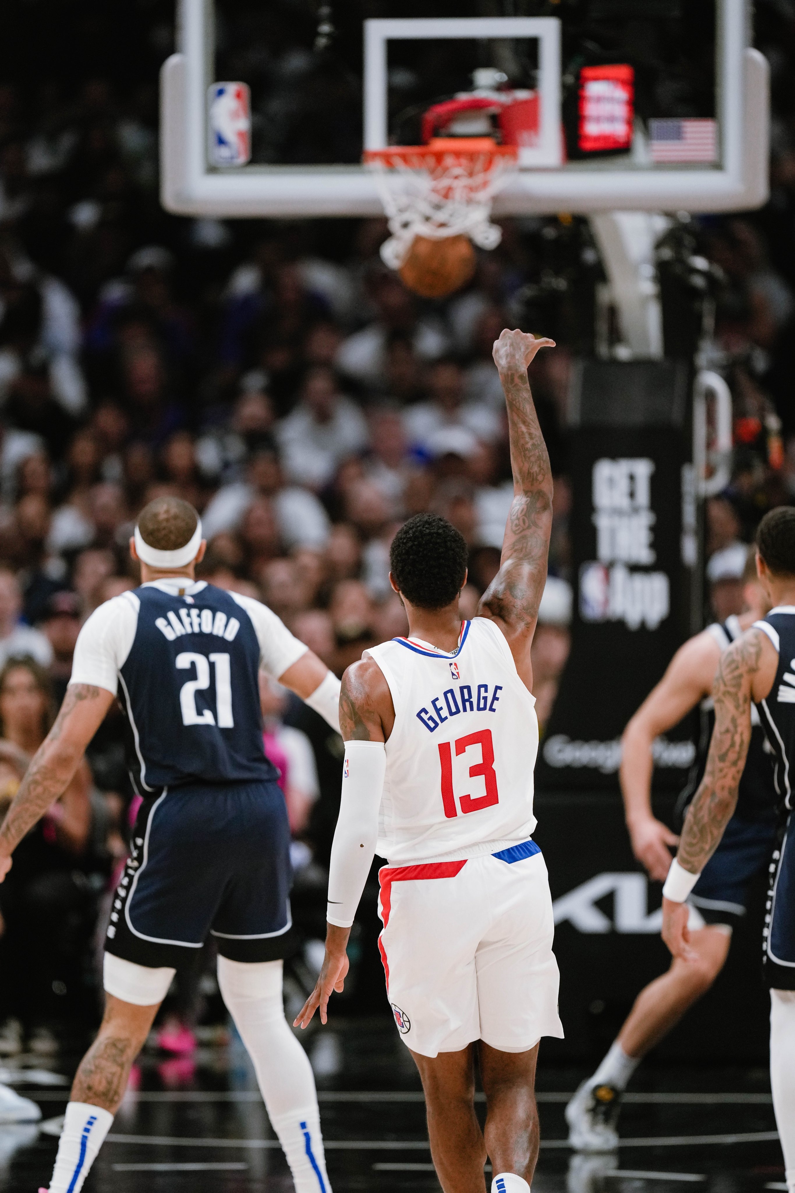 公牛碾压篮网,东契奇惊艳四座 公牛碾压篮网,东契奇惊艳四座