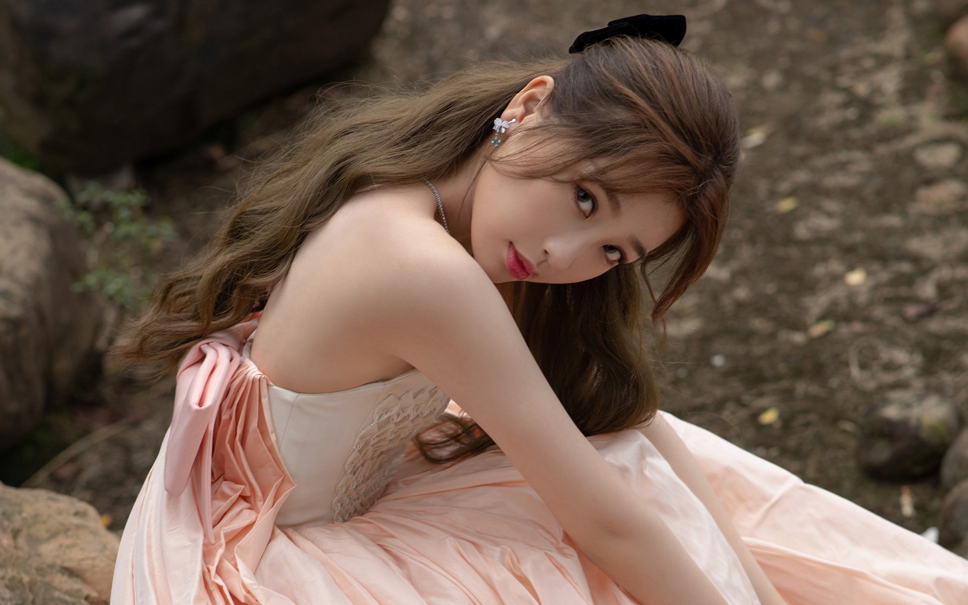 挥出死亡缠绕,这一次他用进攻终结比赛