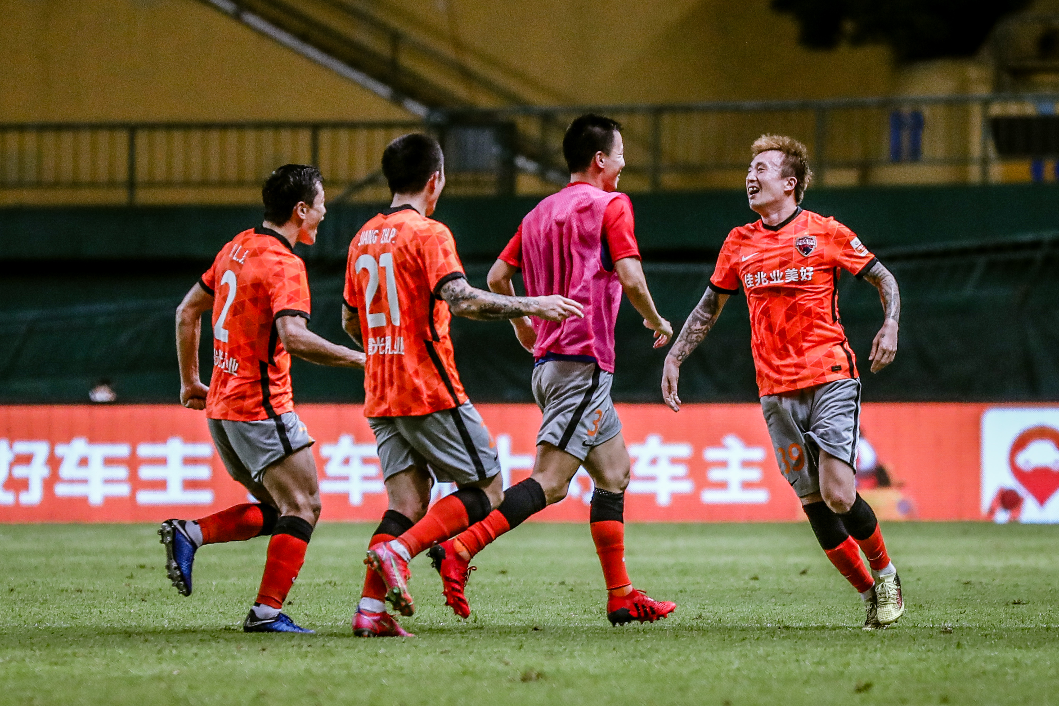 哈登对手完全无解，广厦队绝杀深圳队